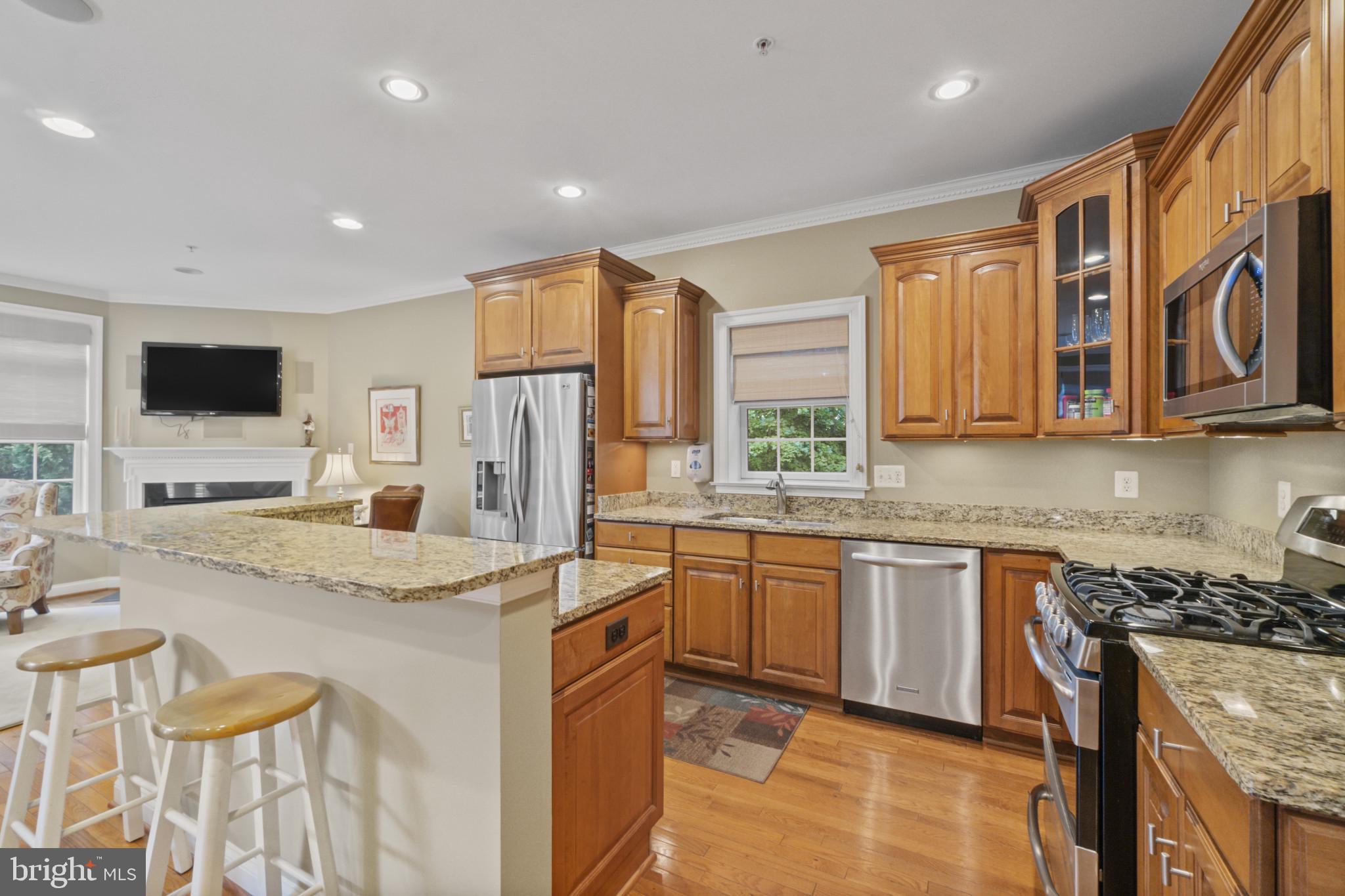 DUNLOY TOWNHOME - Residential