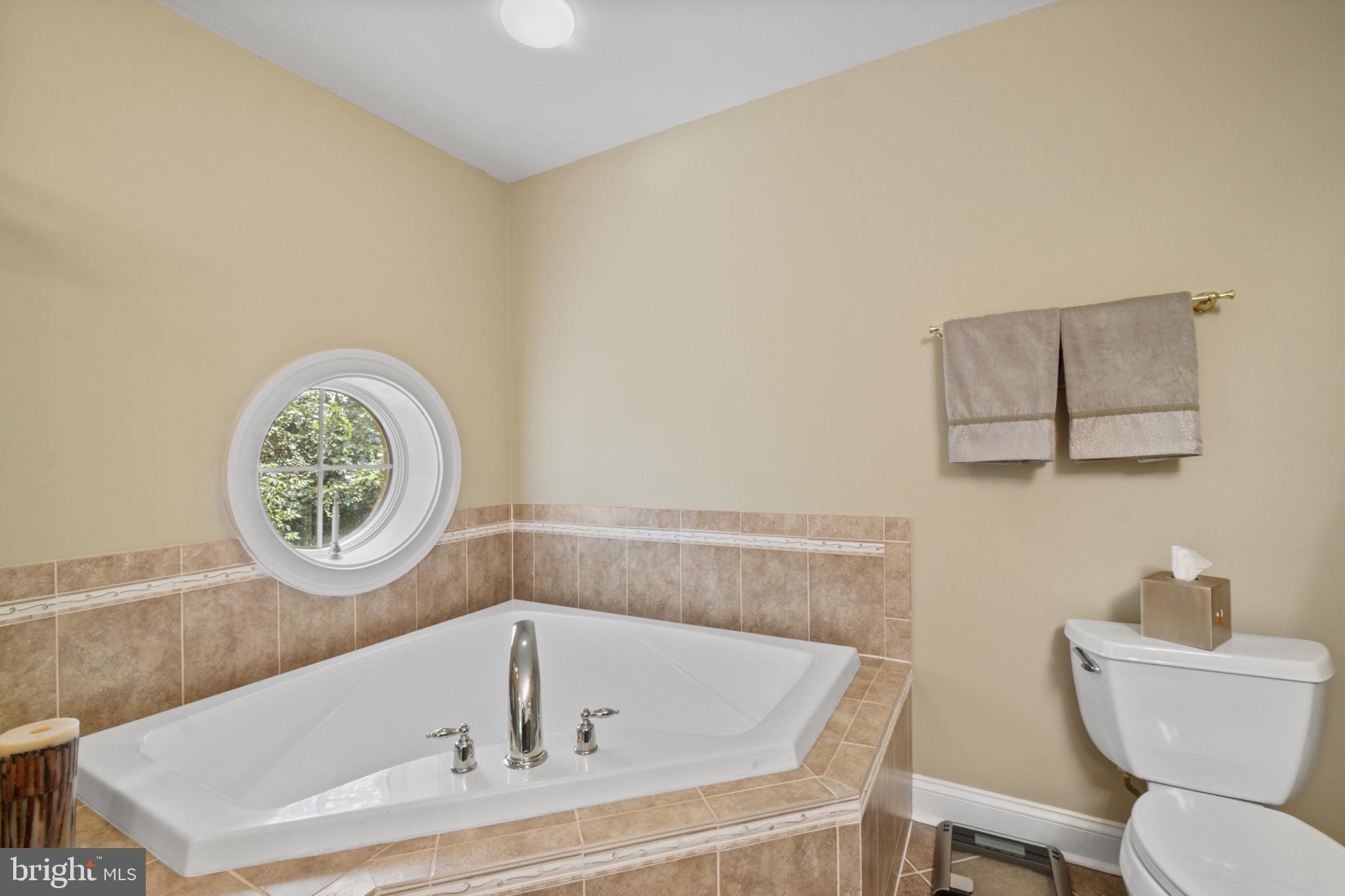 DUNLOY TOWNHOME - Residential