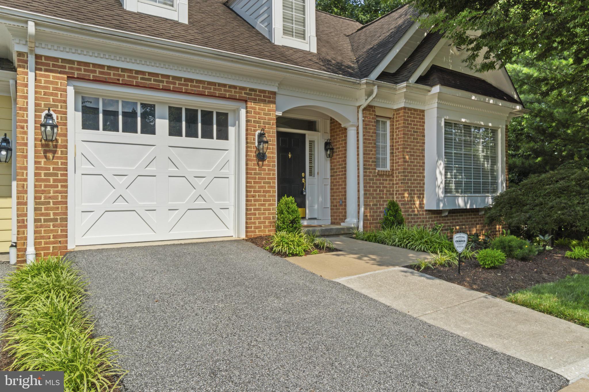 621 DUNLOY COURT