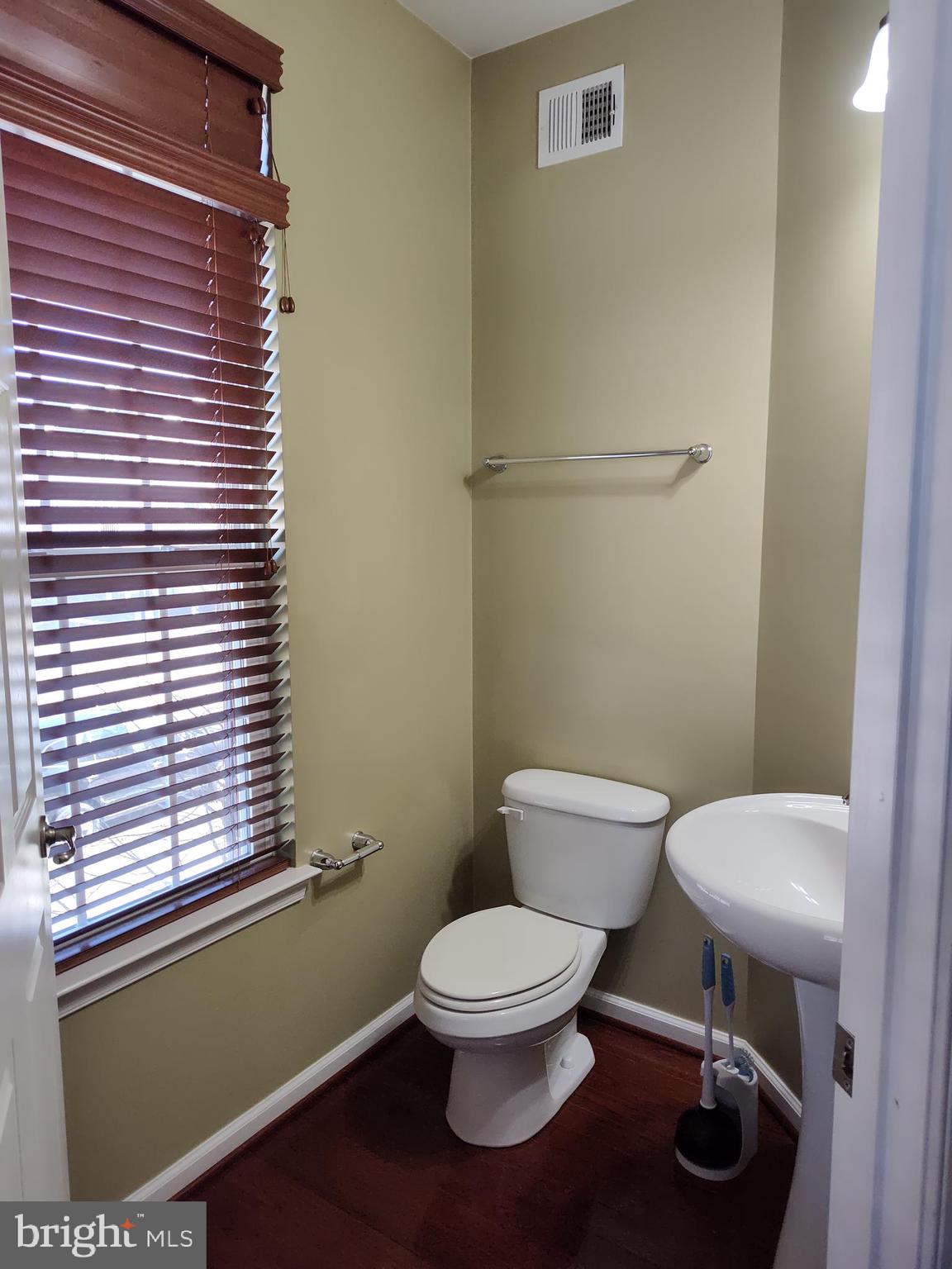 BUCKINGHAM - Residential Lease