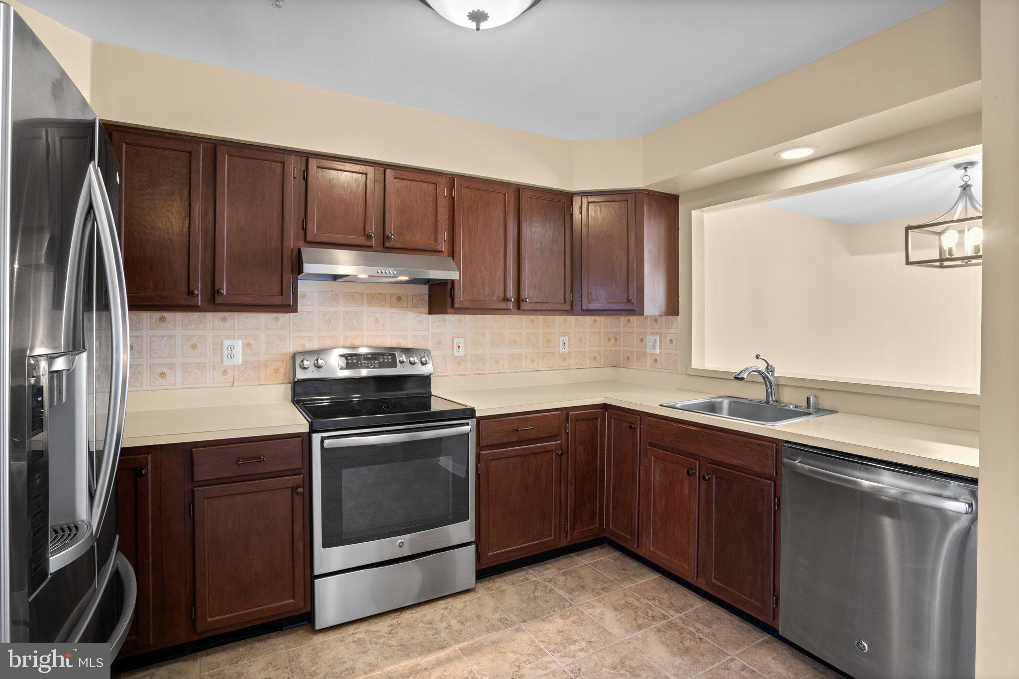 WILLOWOOD - Residential Lease