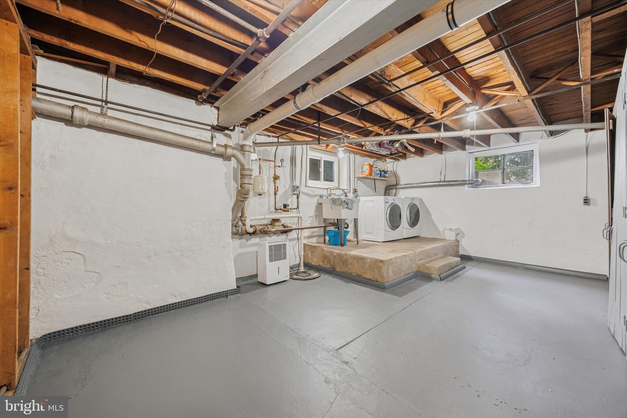 WYNNEWOOD - Residential