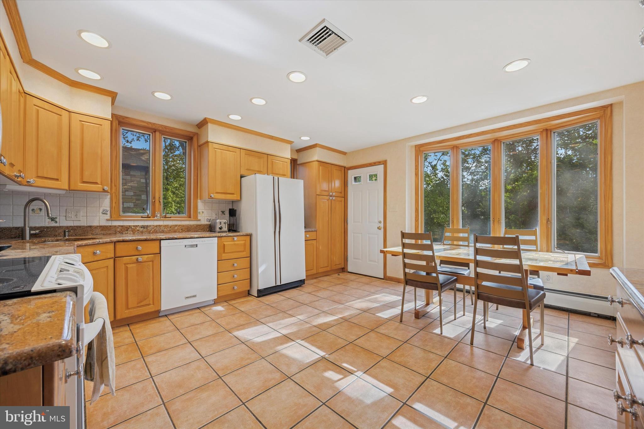 WYNNEWOOD - Residential