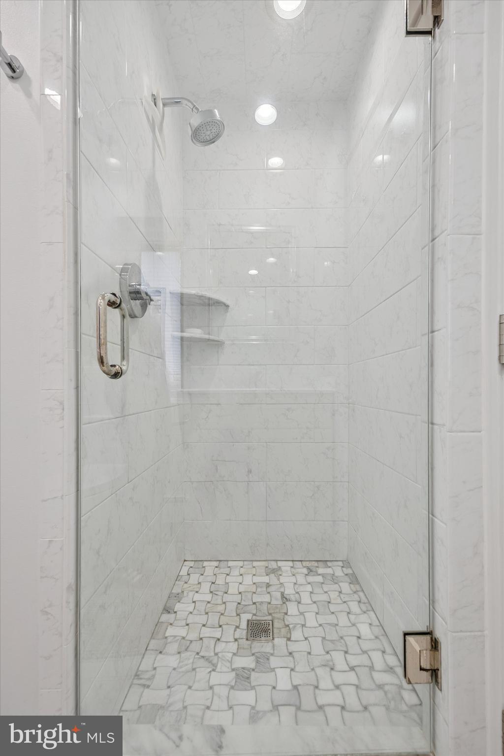 WYNNEWOOD - Residential