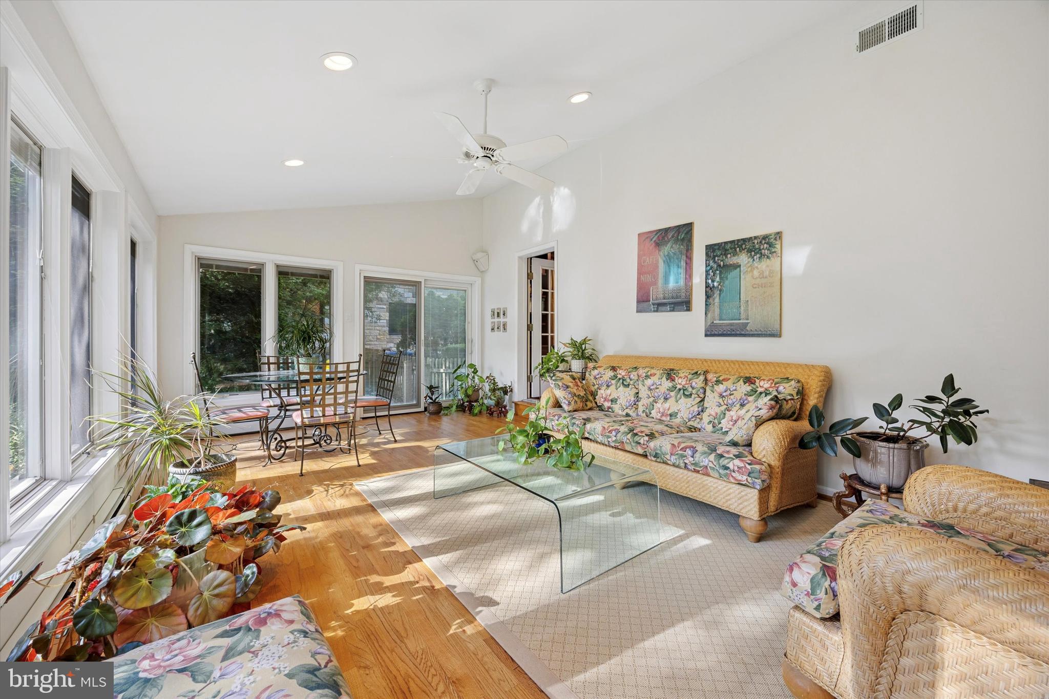 WYNNEWOOD - Residential