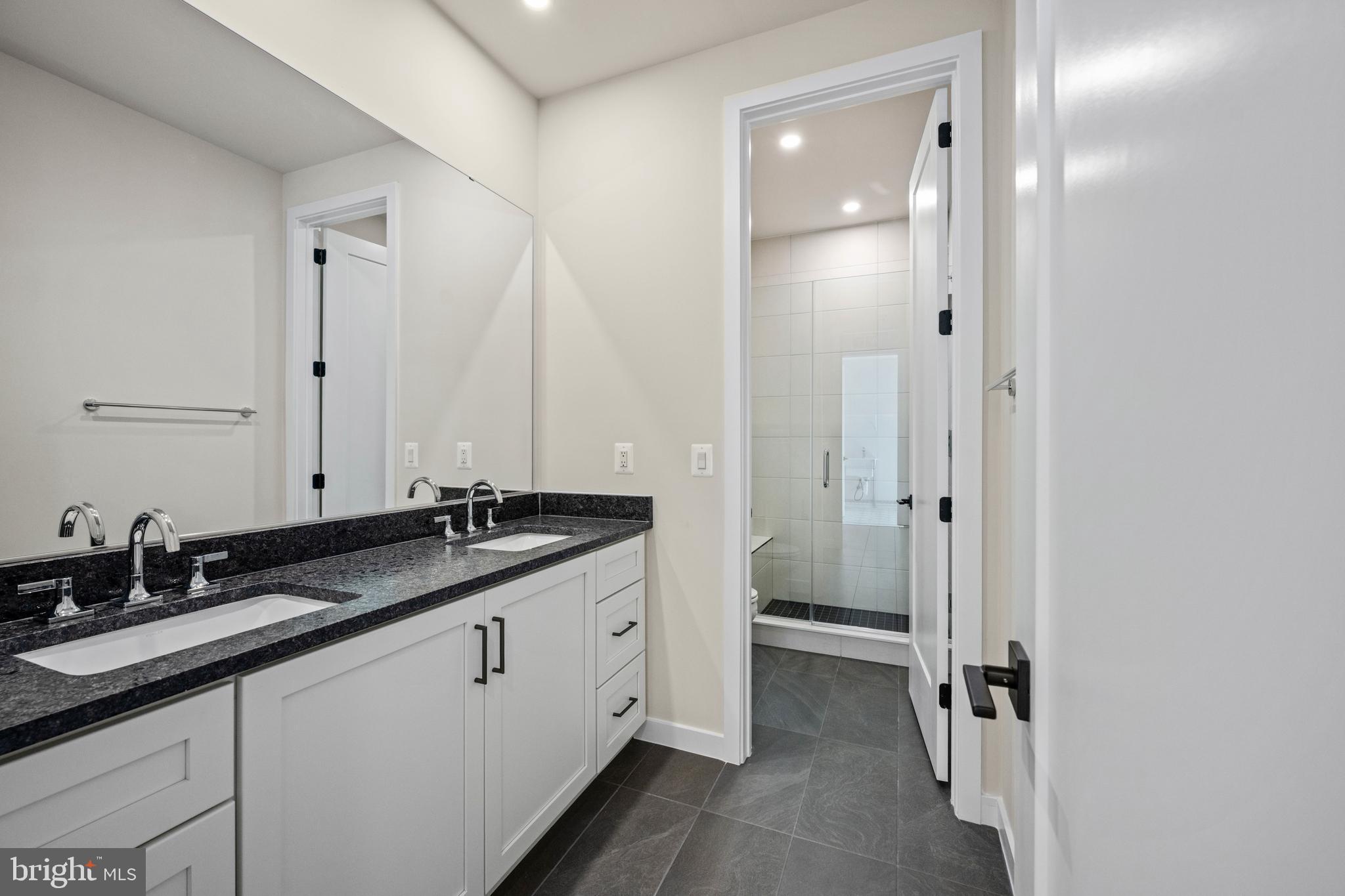 PARKSIDE VILLAGE - Residential