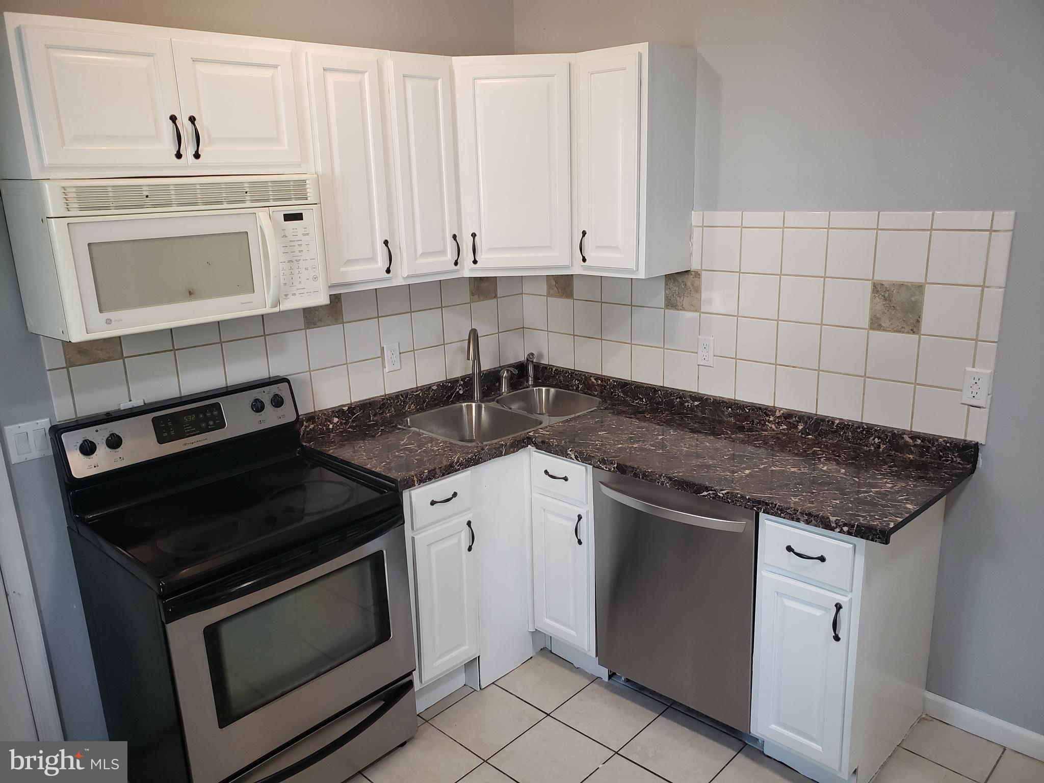 NORRIS SQUARE - Residential