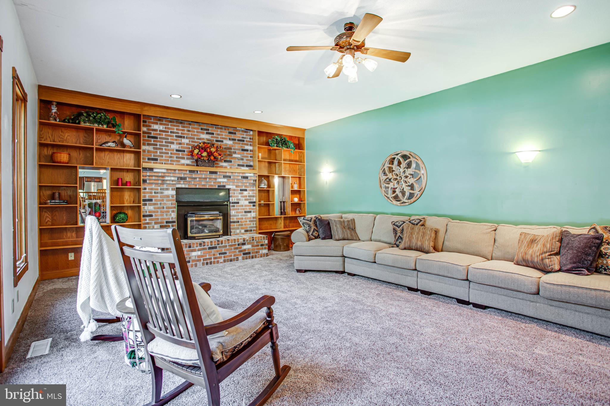 MEADOW CREEK MANOR - Residential