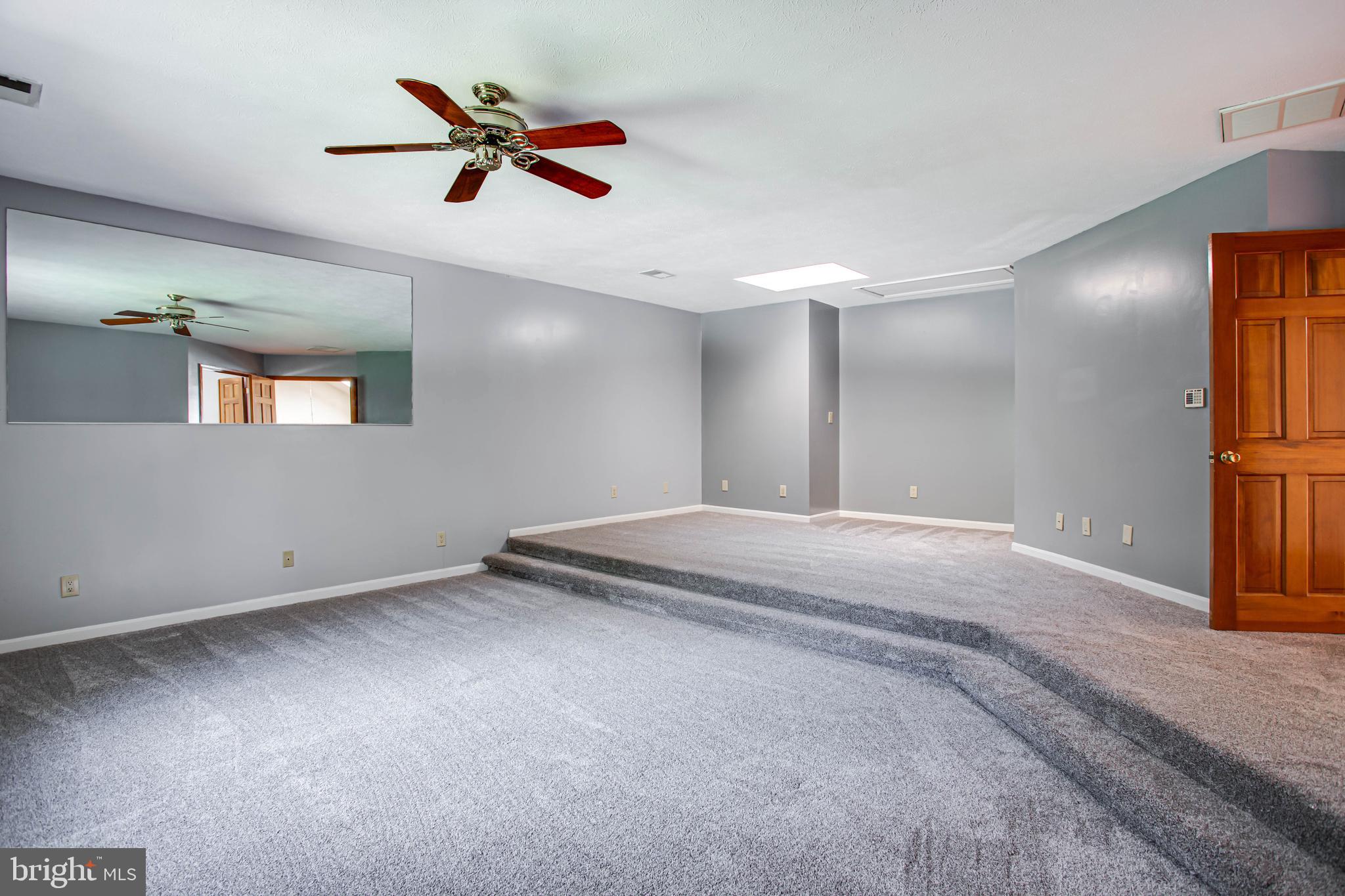 MEADOW CREEK MANOR - Residential