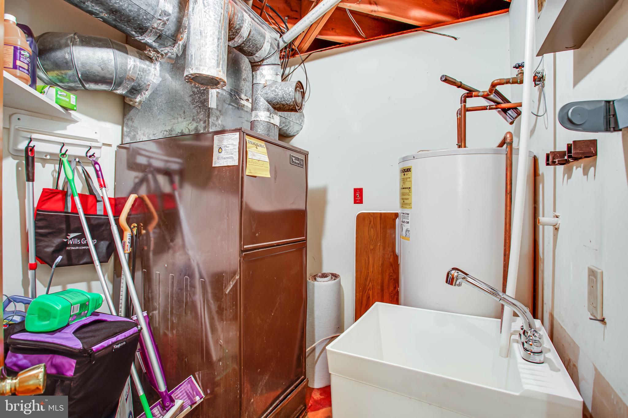 MEADOW CREEK MANOR - Residential