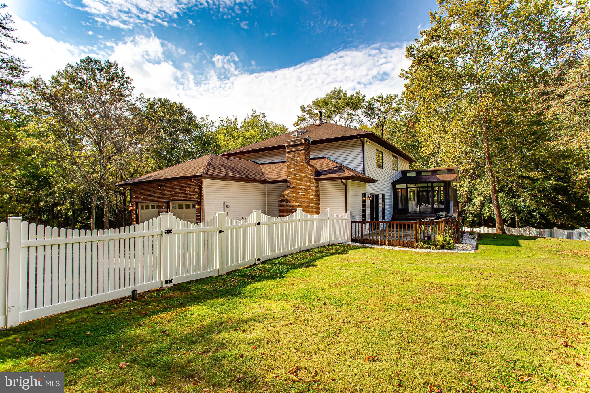 MEADOW CREEK MANOR - Residential