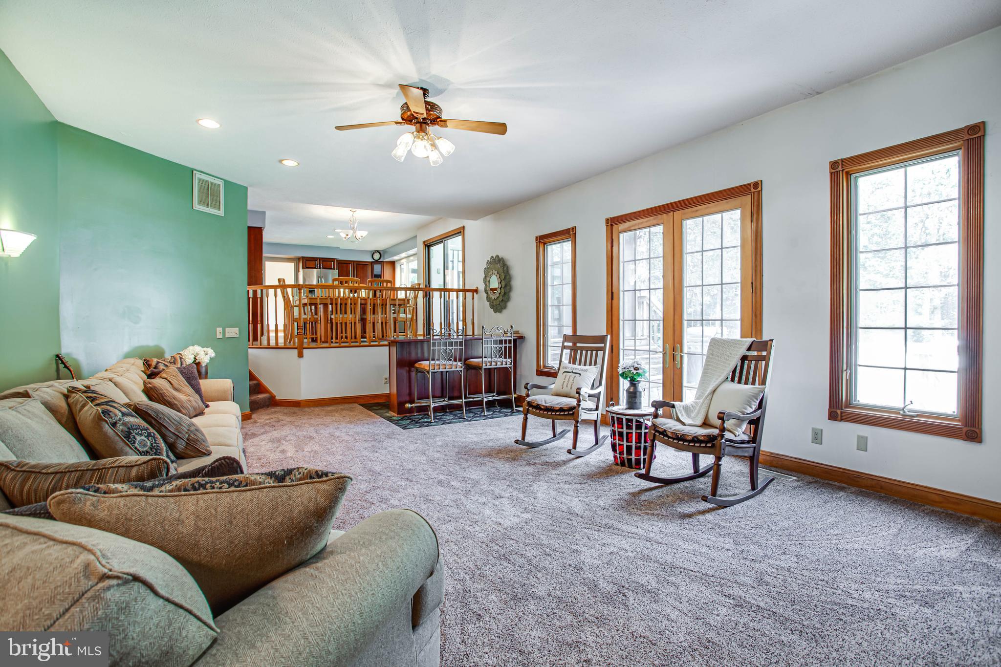 MEADOW CREEK MANOR - Residential