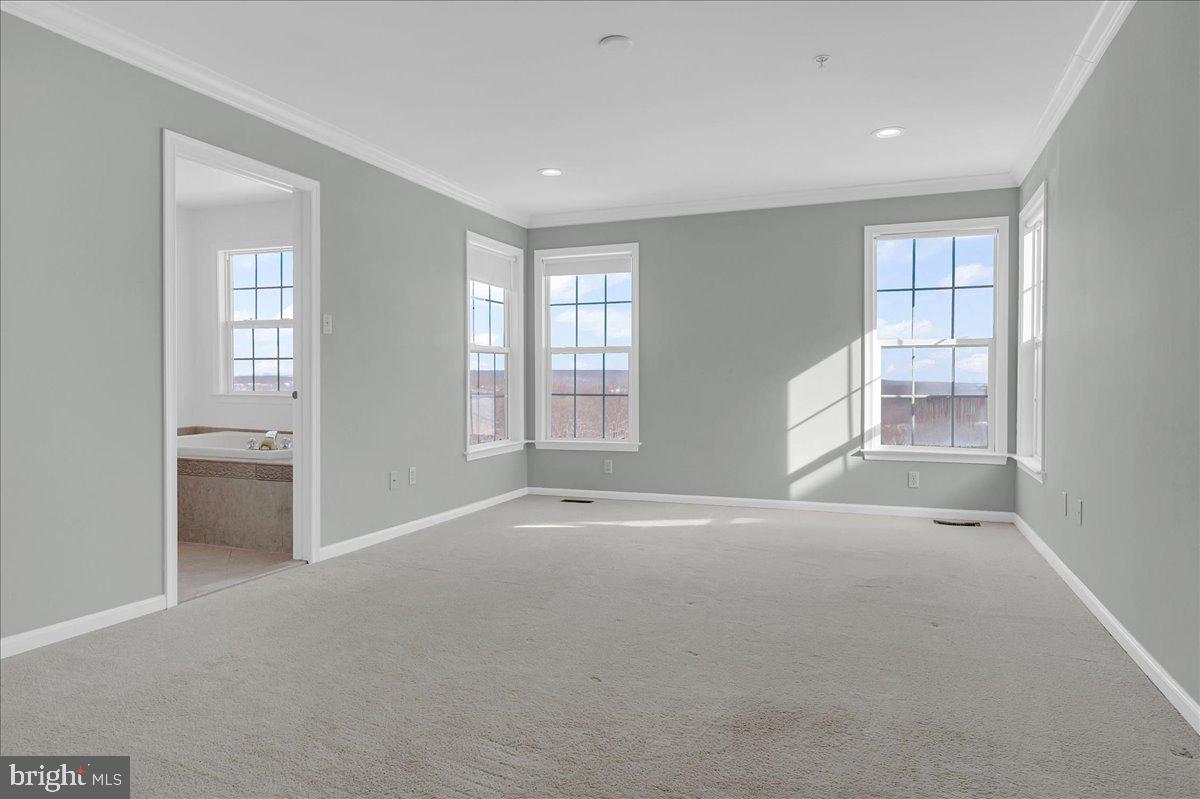 WHITELAND WOODS - Residential