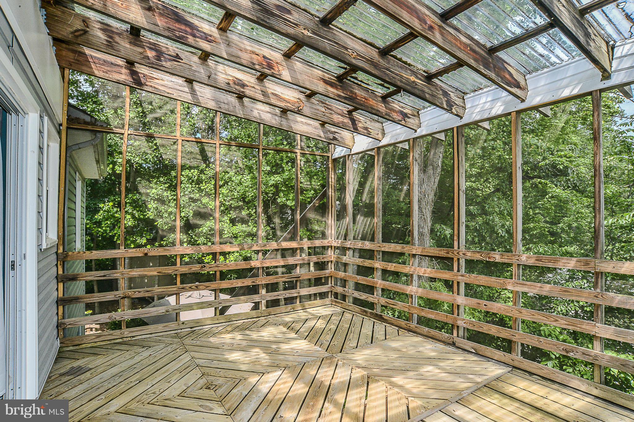 NEWINGTON WOODS - Residential