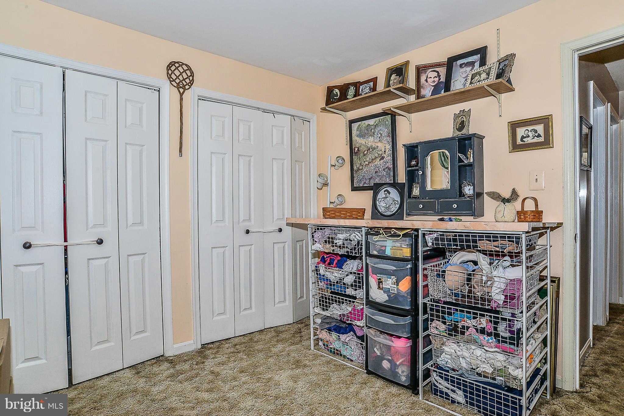 NEWINGTON WOODS - Residential