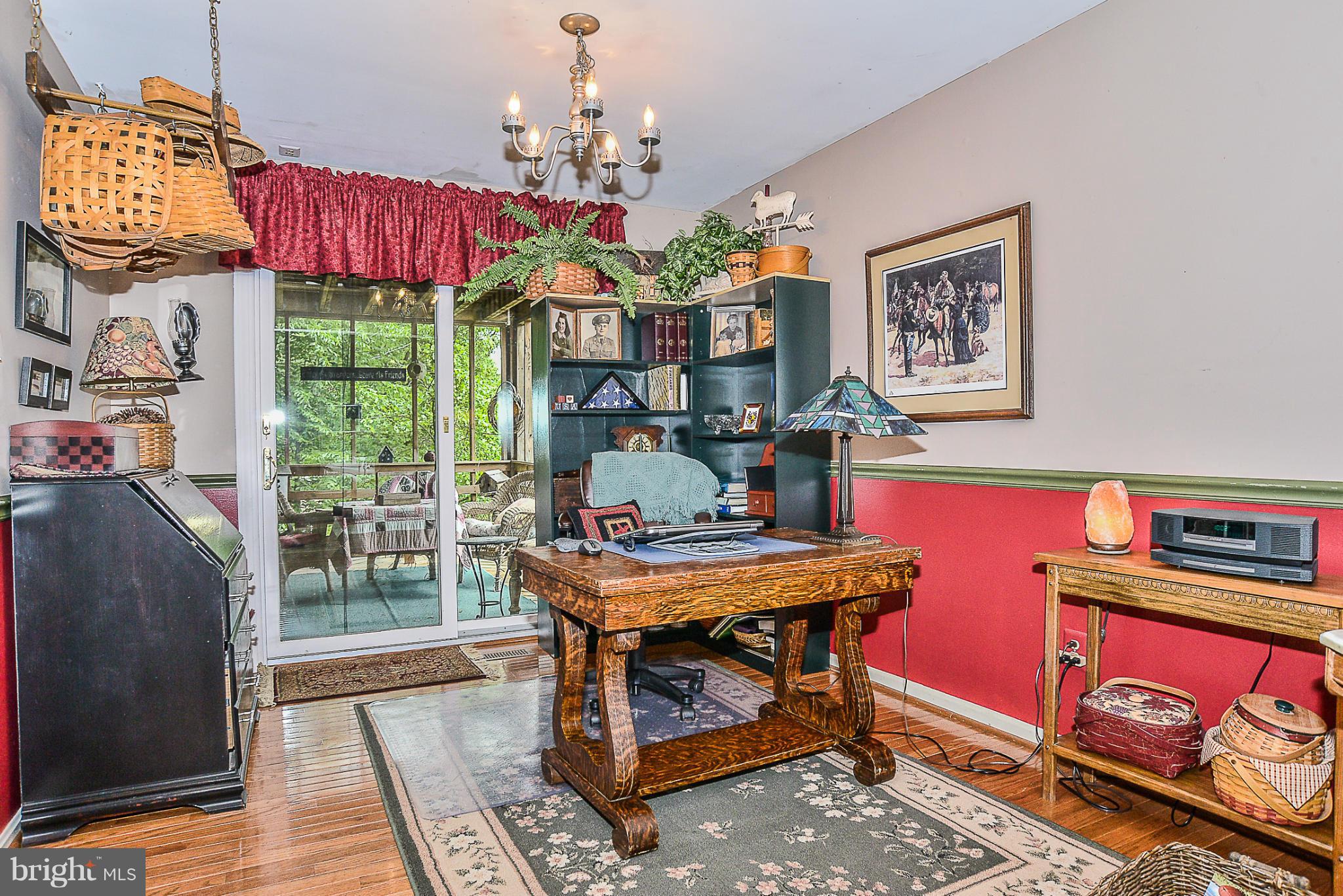 NEWINGTON WOODS - Residential