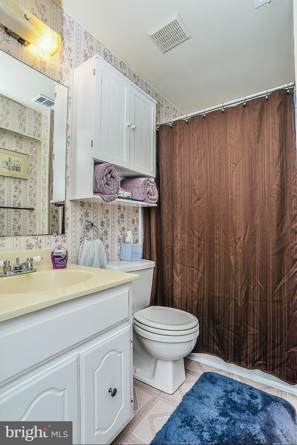 NEWINGTON WOODS - Residential