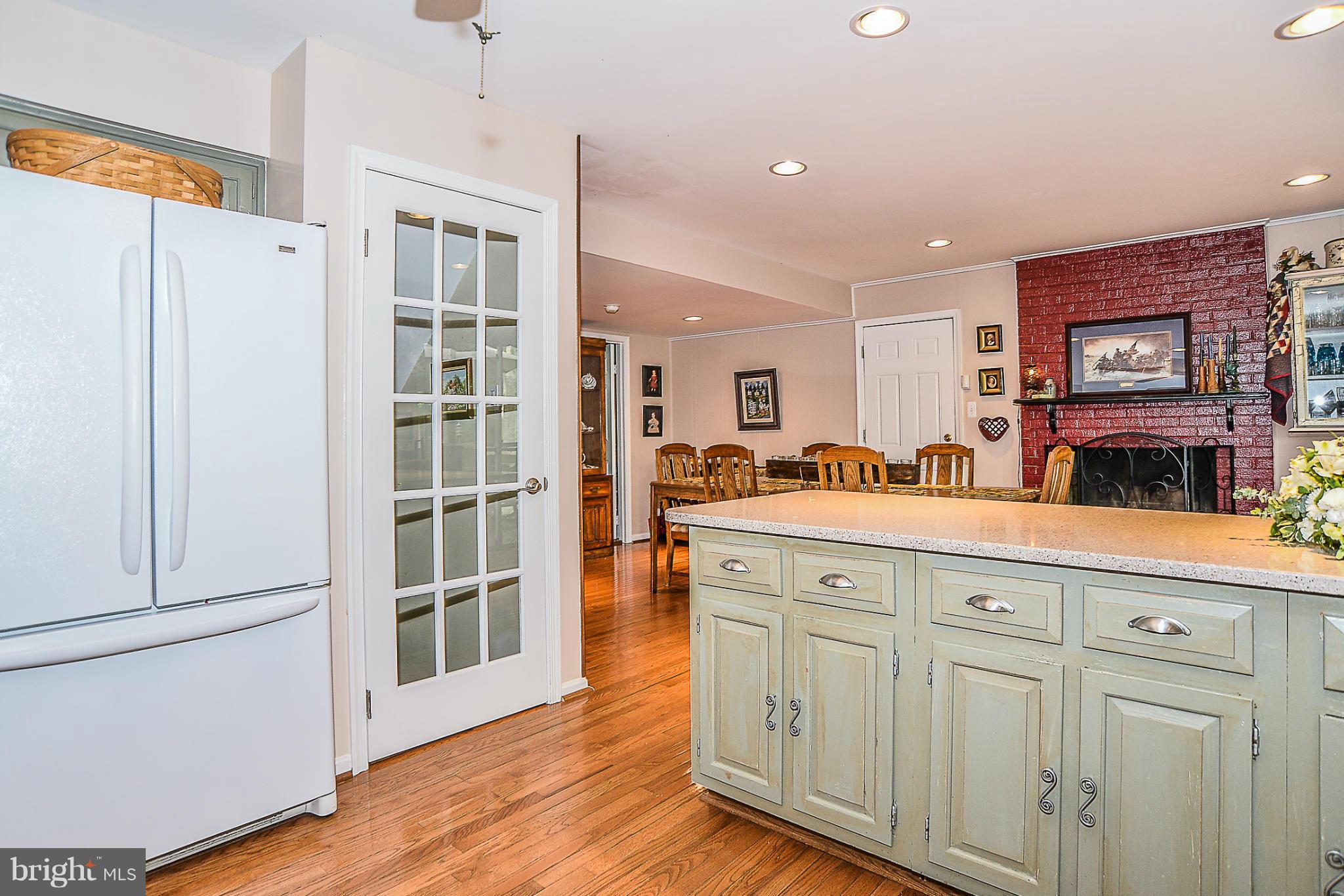 NEWINGTON WOODS - Residential