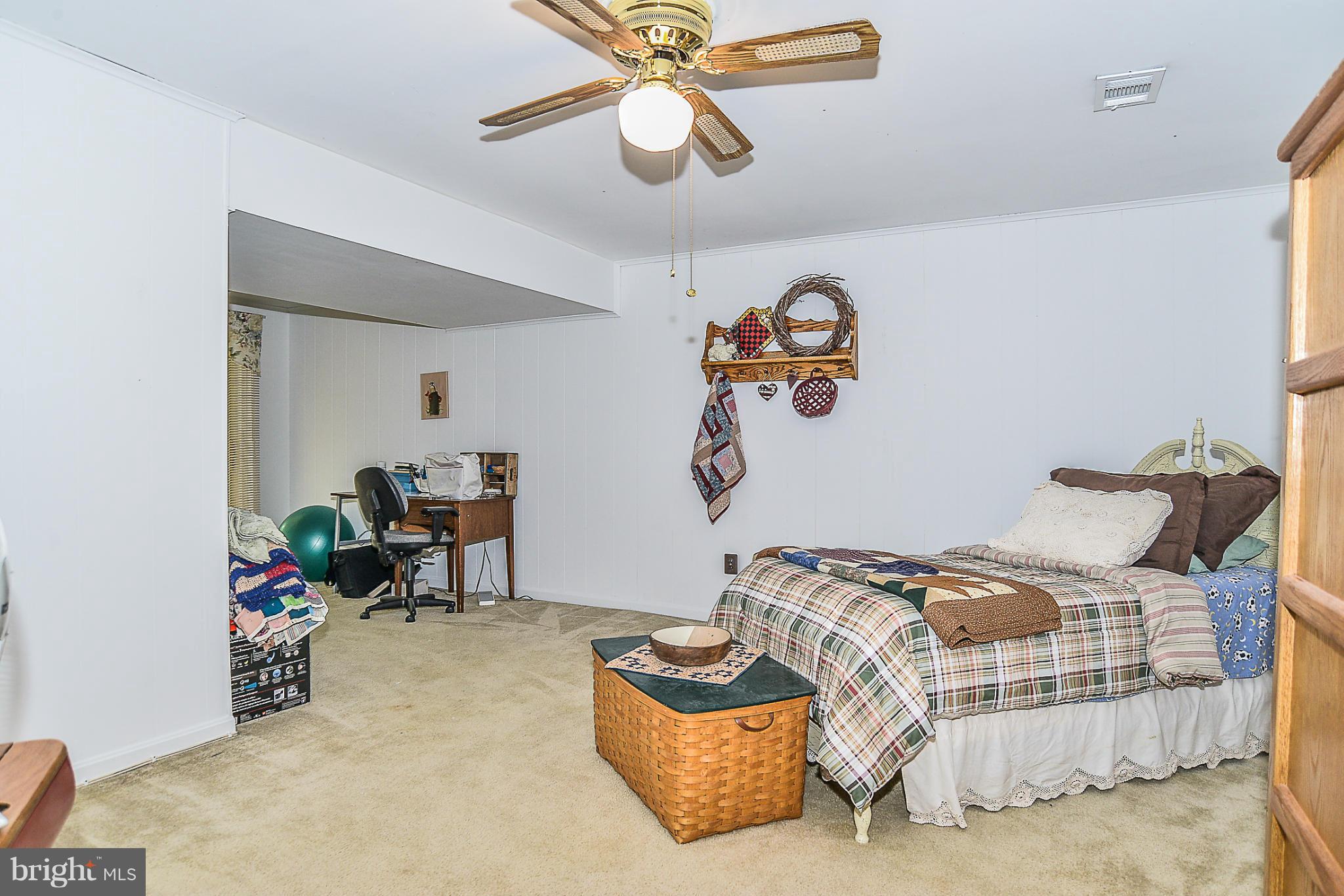 NEWINGTON WOODS - Residential