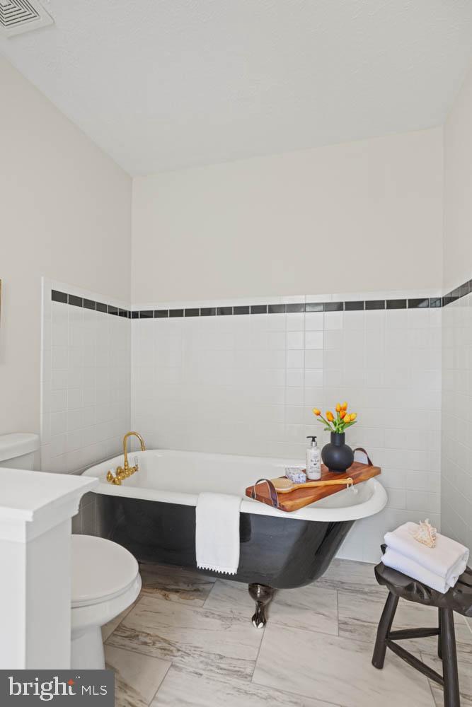 ESTATES OF LEE-JACKSON - Residential