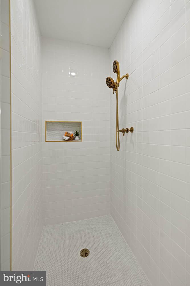 ESTATES OF LEE-JACKSON - Residential