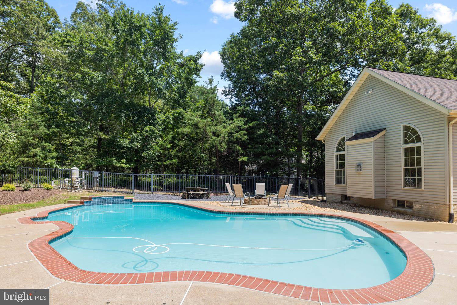 ESTATES OF LEE-JACKSON - Residential