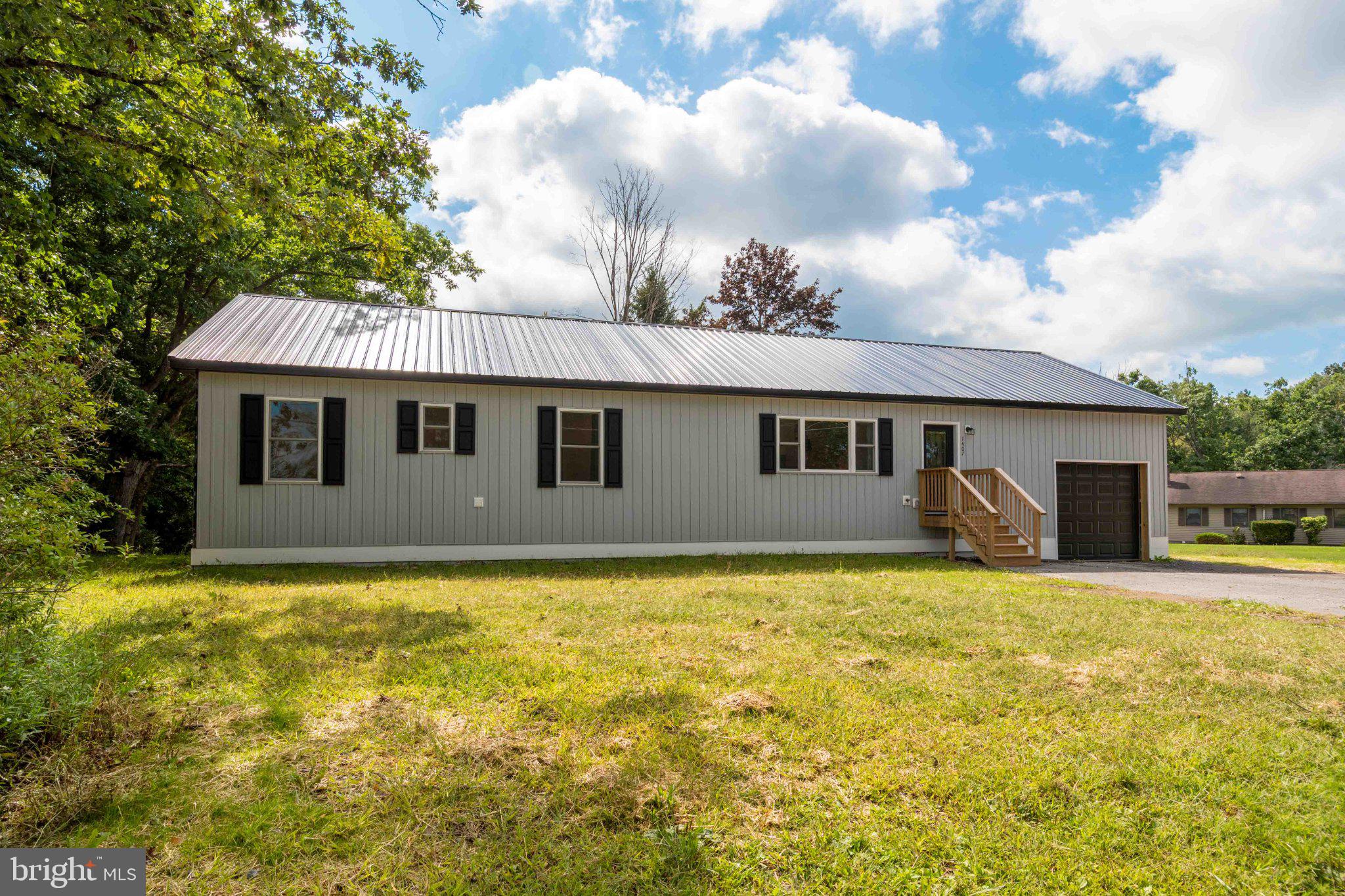 1407 BROADFORD ROAD