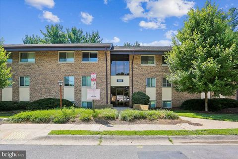 Condo For Sale - 9906 Walker House Road #6<br/> Montgomery County, MONTGOMERY VILLAGE, MD 20886