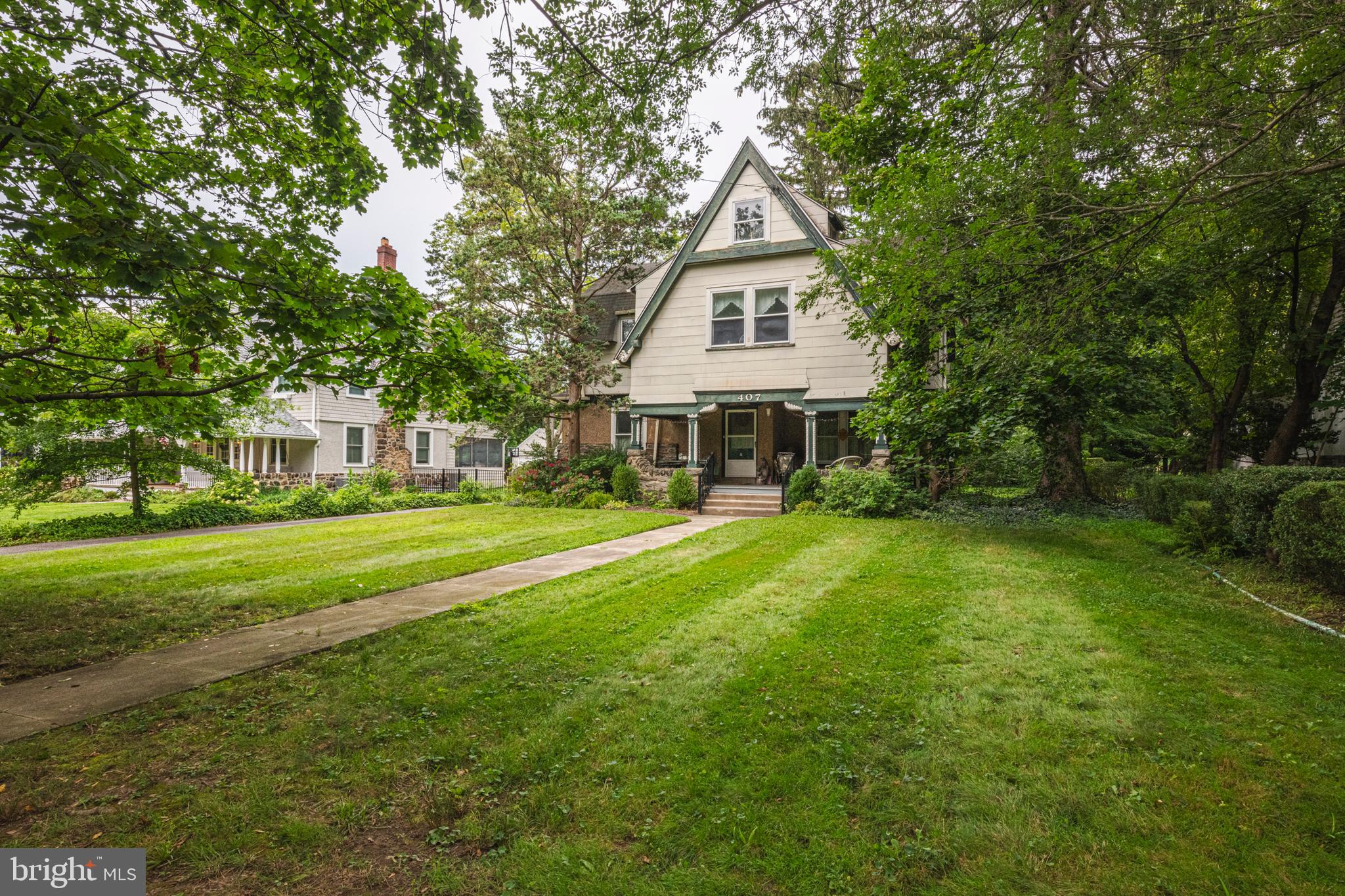 407 MIDLAND AVENUE