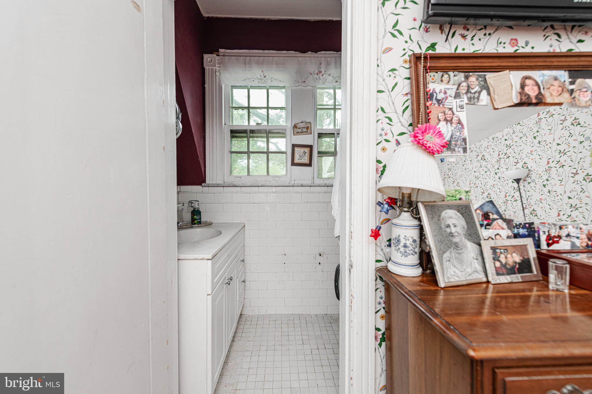 SOUTH WAYNE - Residential