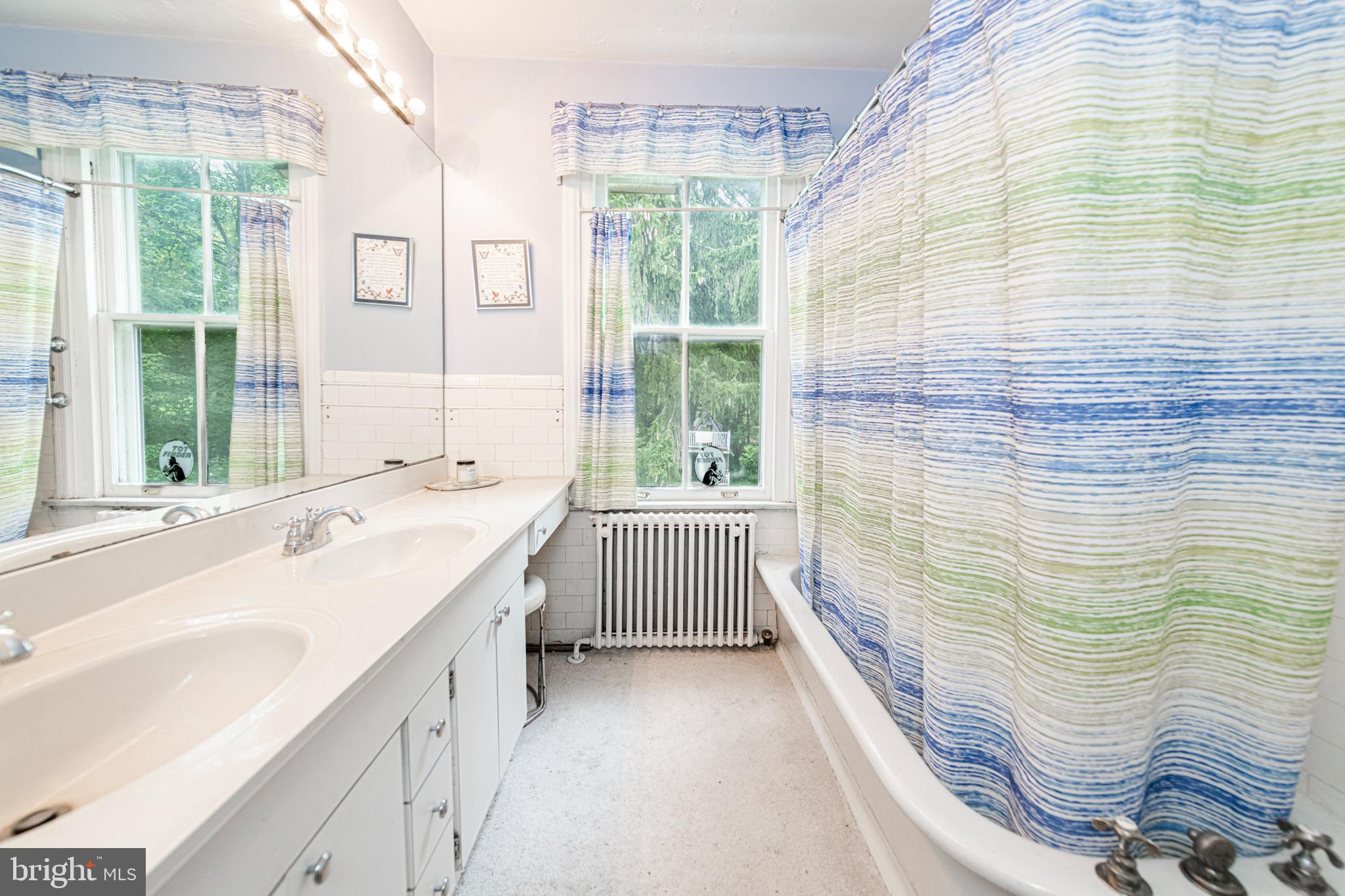 SOUTH WAYNE - Residential