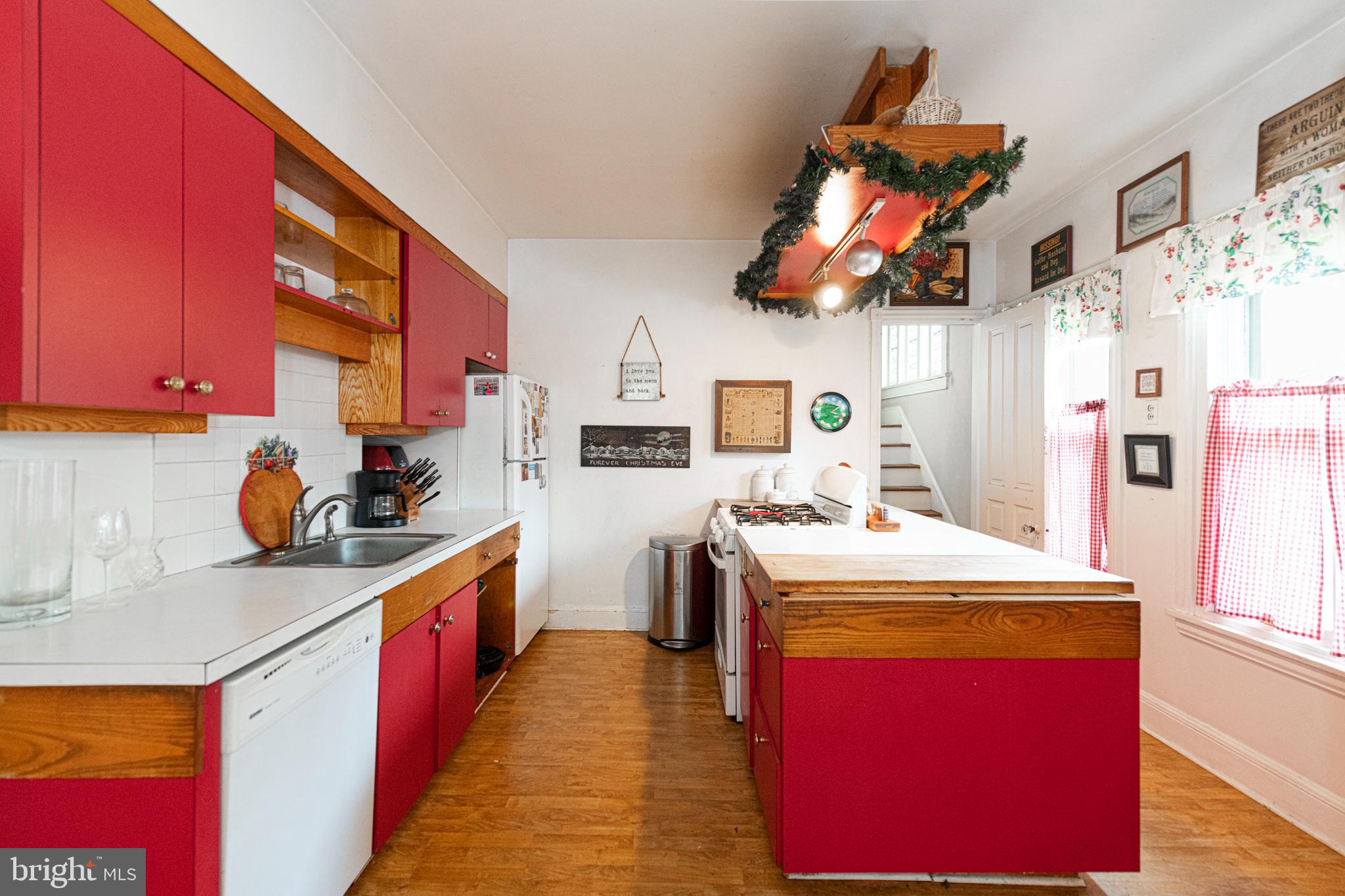 SOUTH WAYNE - Residential