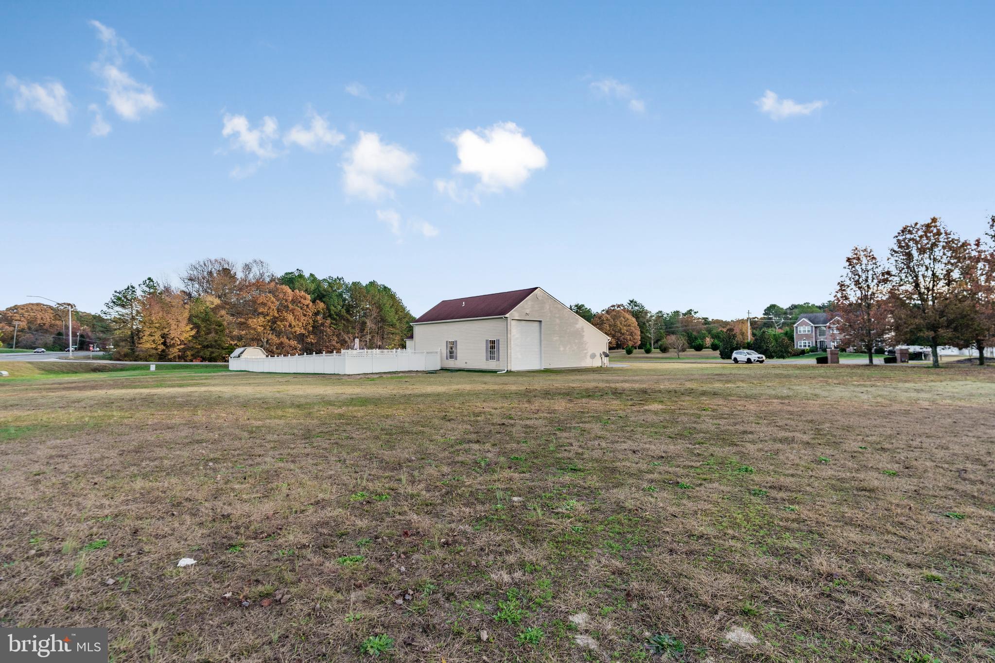 COOMBS OAKS - Residential Lease