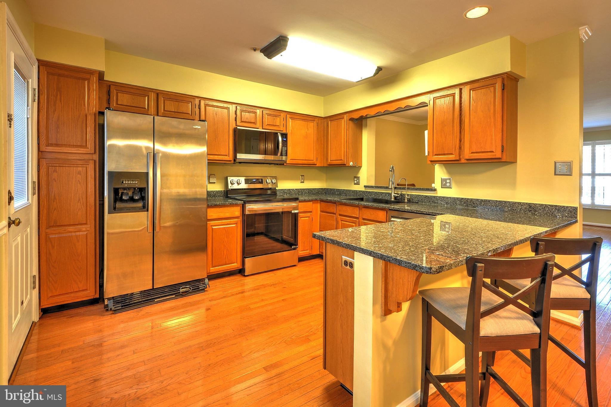 CROFTON COMMONS - Residential Lease