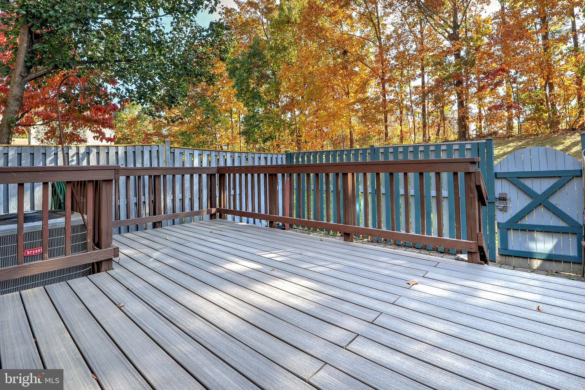 CROFTON COMMONS - Residential Lease