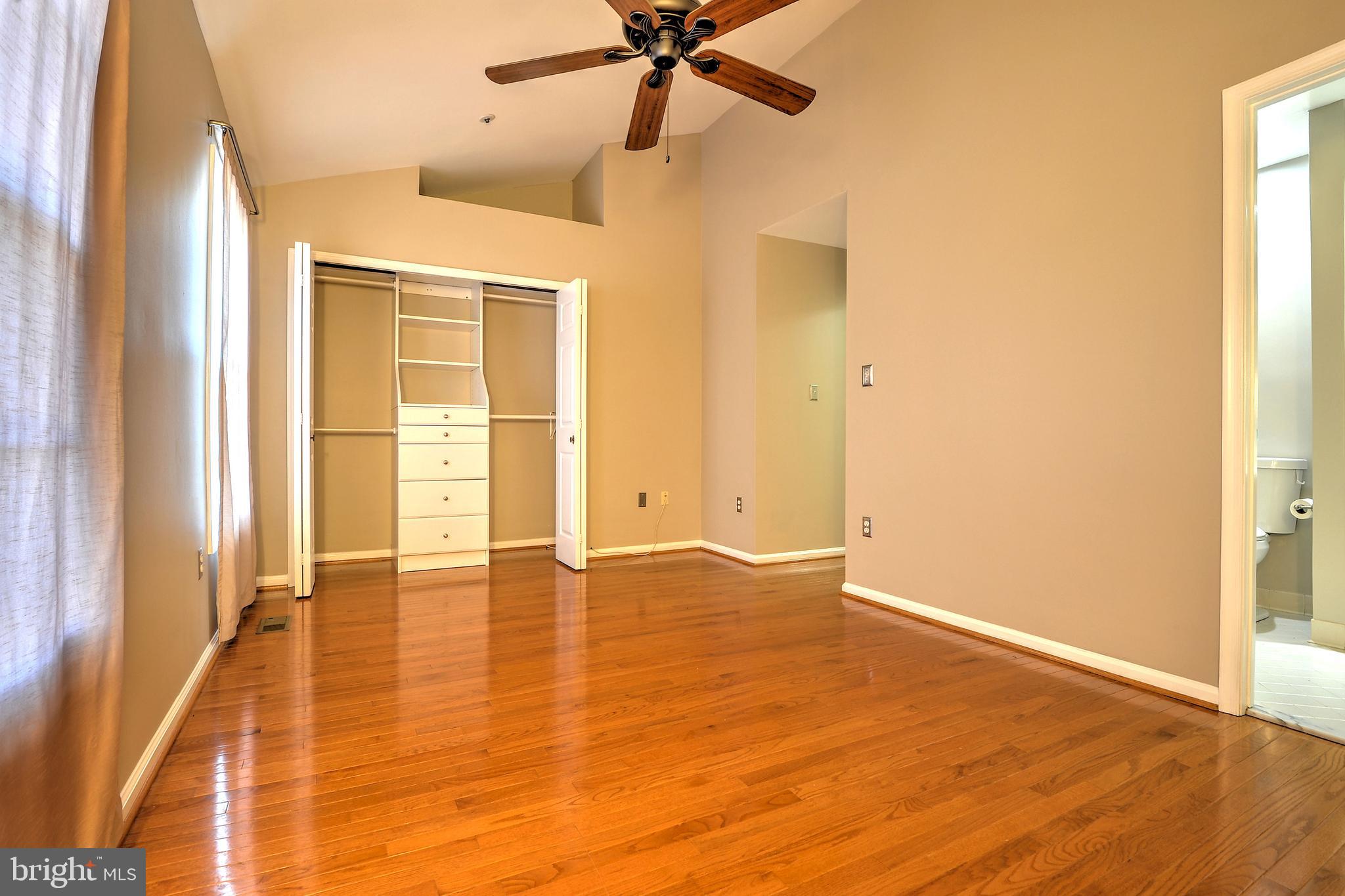 CROFTON COMMONS - Residential Lease