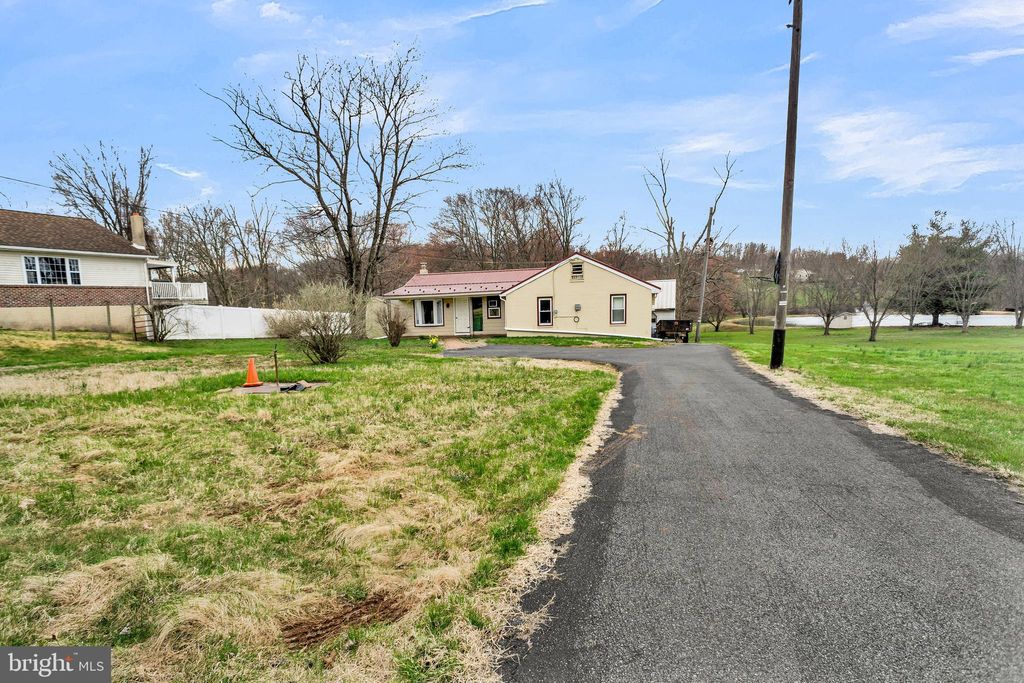 Photo of 355 Reinholds Road, DENVER, PA 17517 (MLS # PALA2085440)