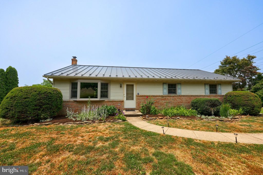 Photo of 137 HOUSE ROCK RD, PEQUEA, PA 17565 (MLS # PALA2035544)