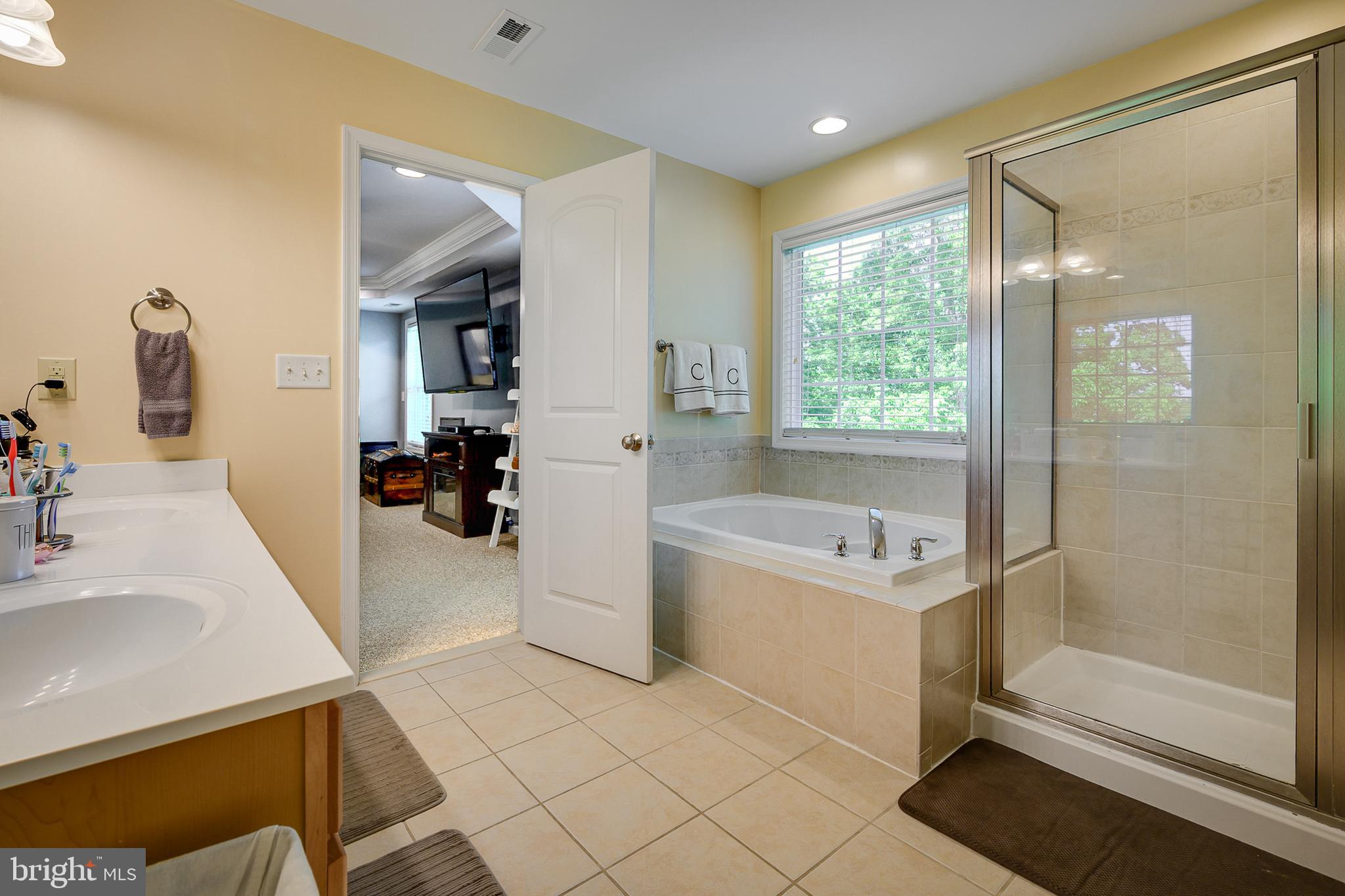 MIDDLE CREEK - Residential