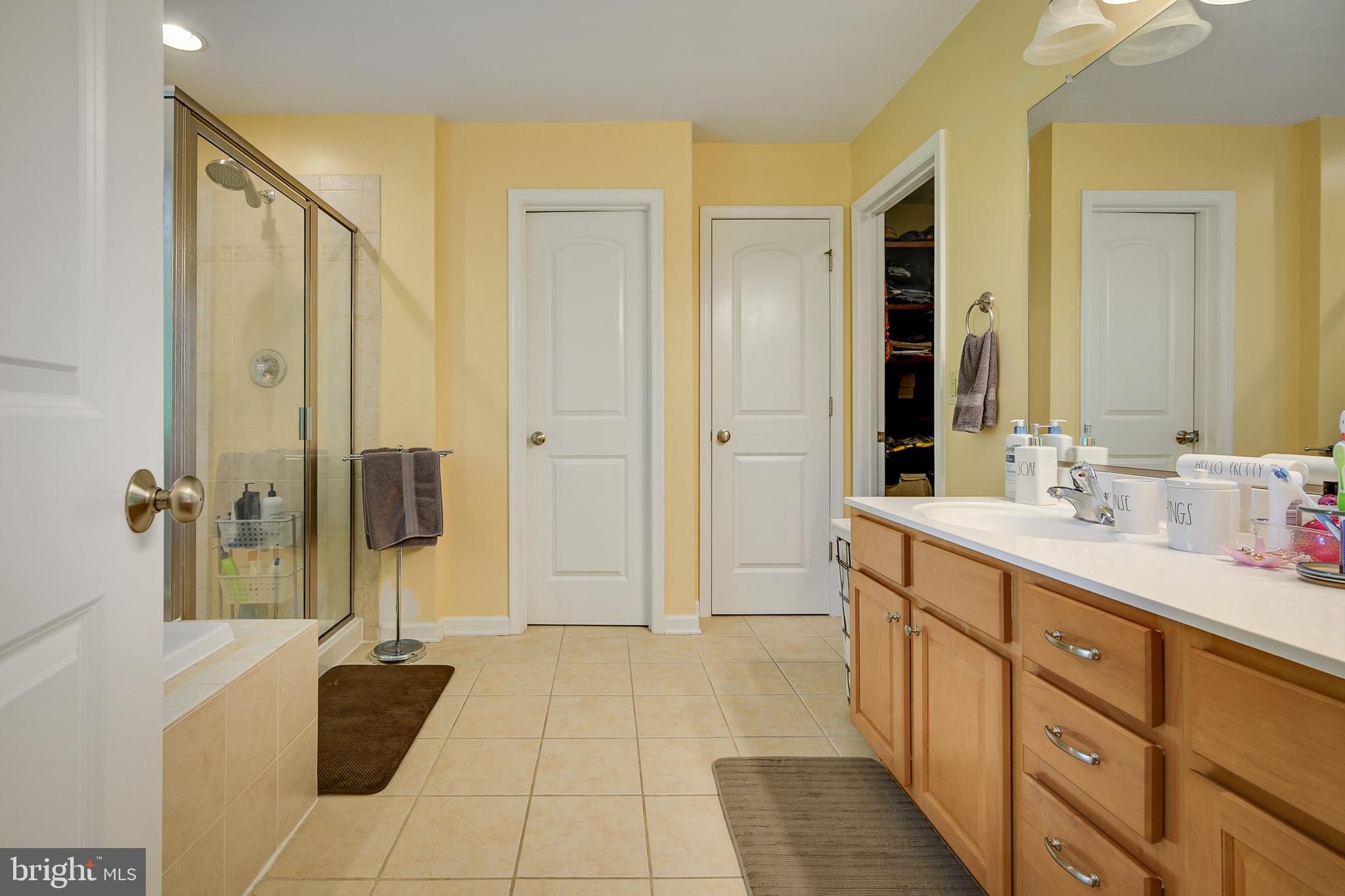 MIDDLE CREEK - Residential