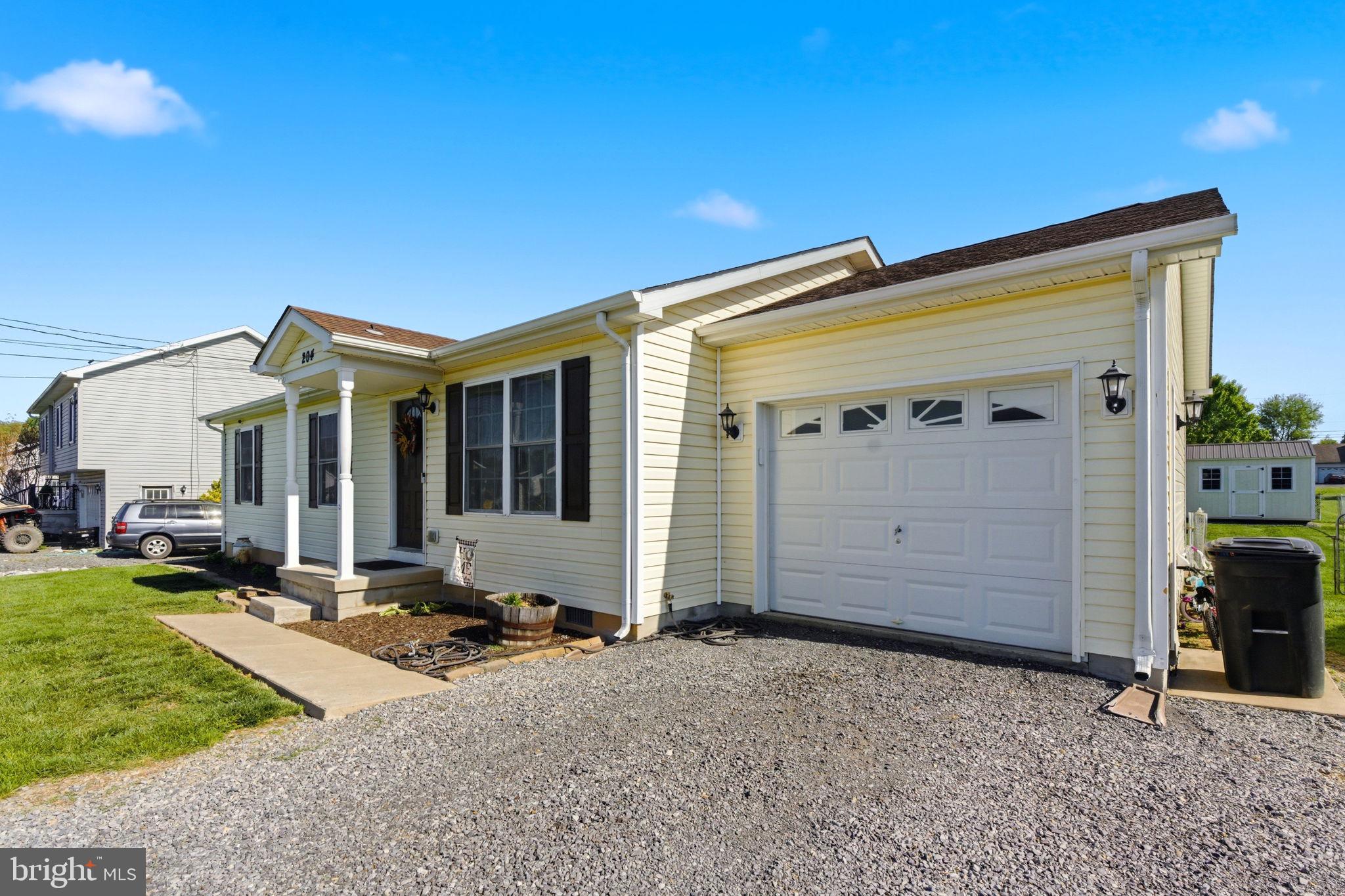 ELIZABETH STATION - Residential