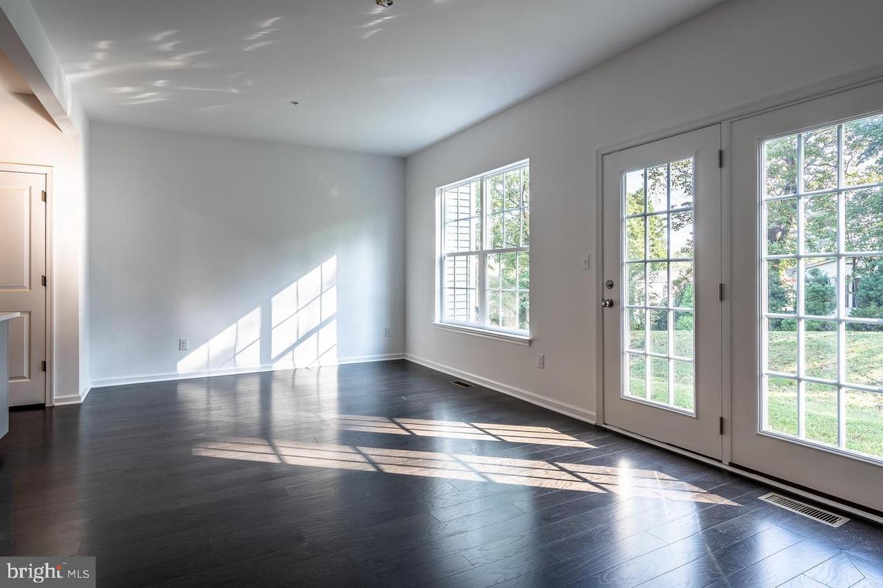 ENCLAVE AT BELL TAVERN - Residential Lease