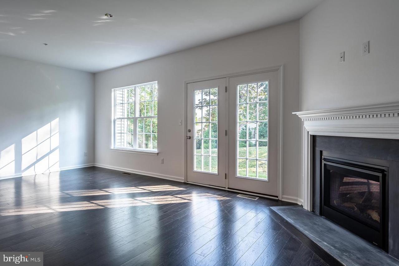 ENCLAVE AT BELL TAVERN - Residential Lease