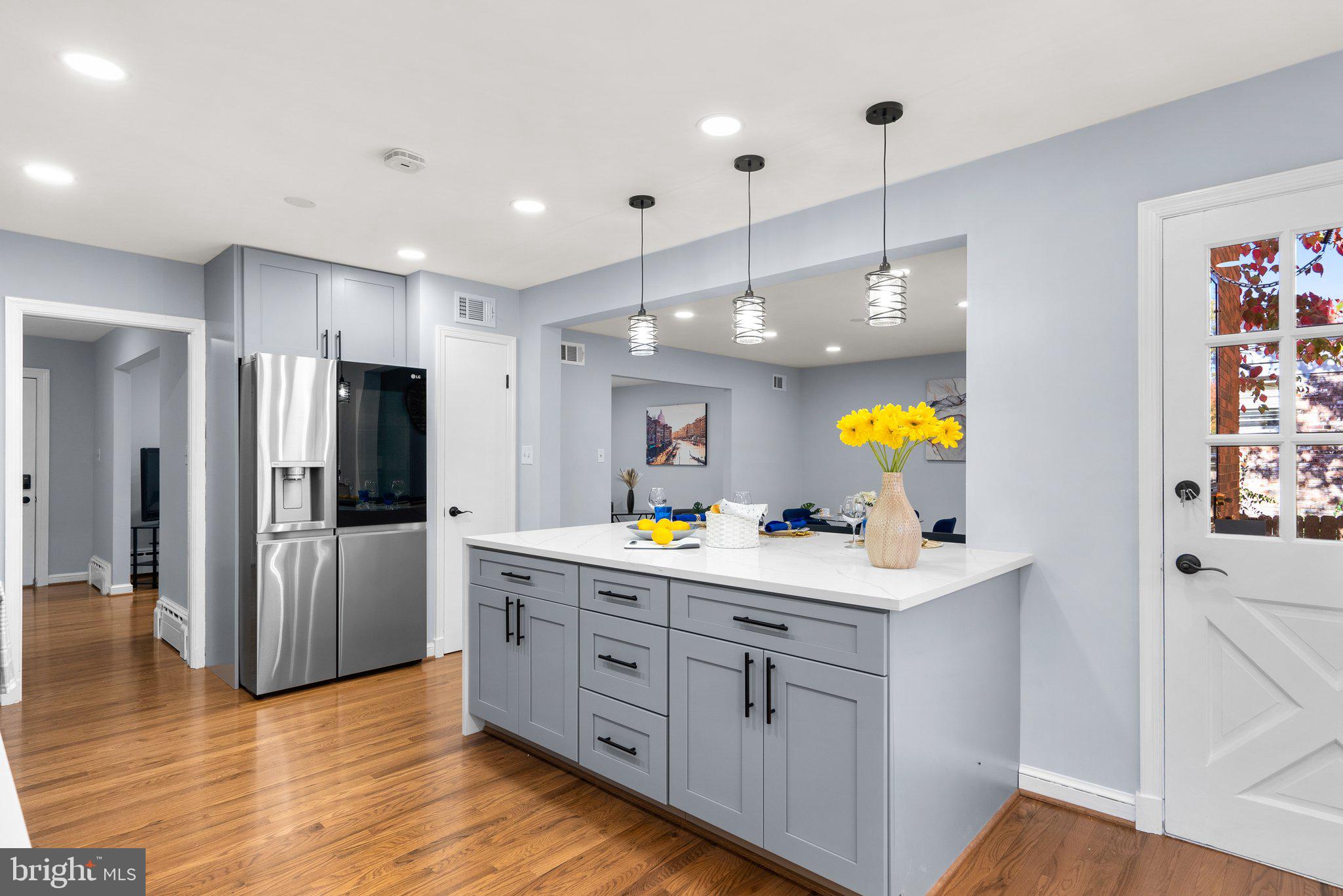 TANTALLON SQUARE - Residential