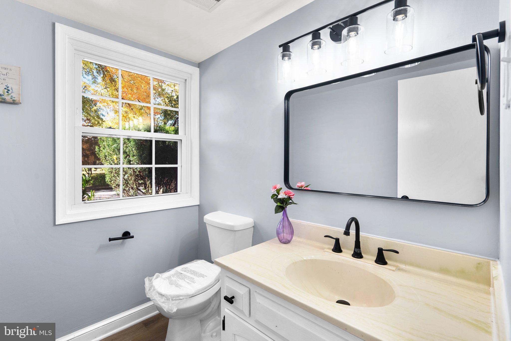 TANTALLON SQUARE - Residential