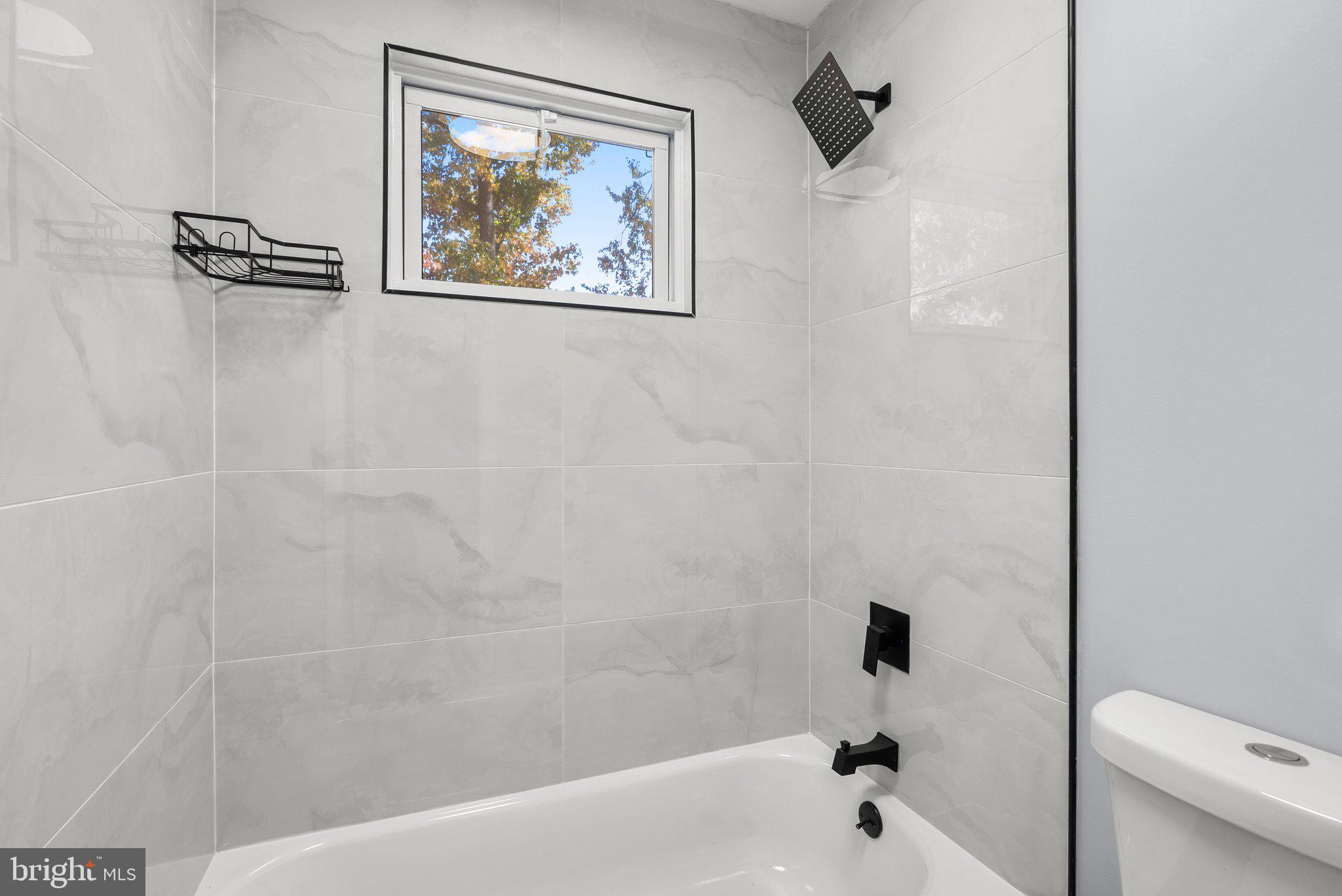 TANTALLON SQUARE - Residential