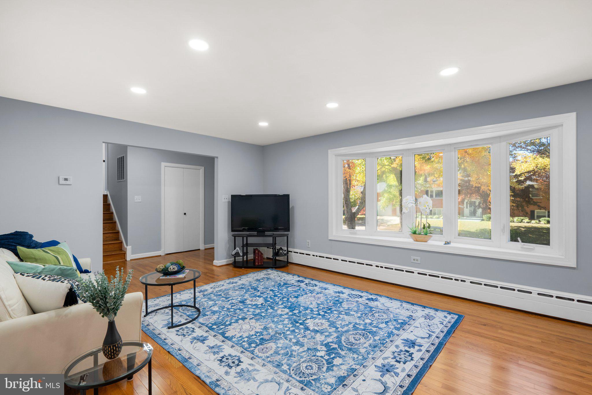 TANTALLON SQUARE - Residential