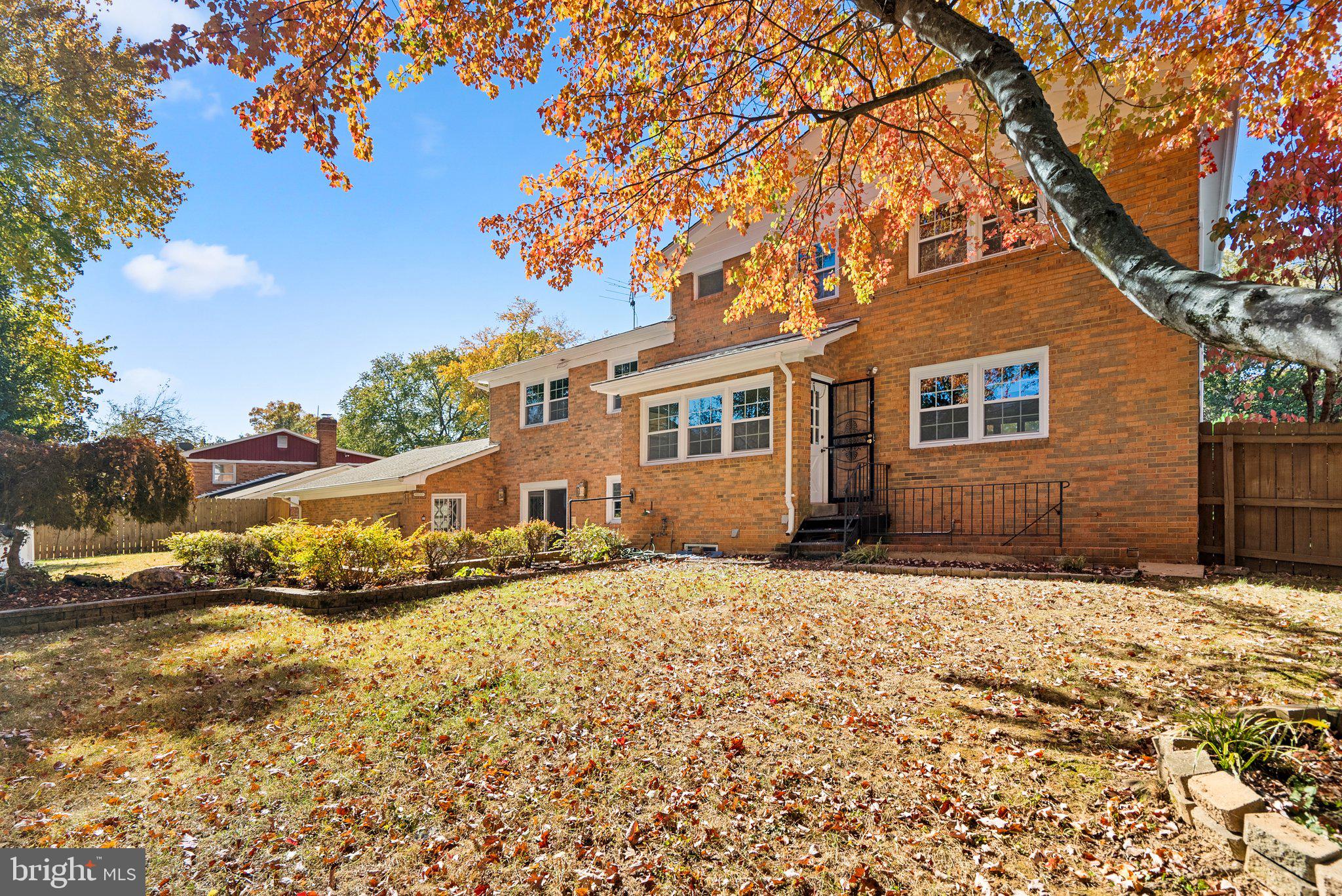 TANTALLON SQUARE - Residential
