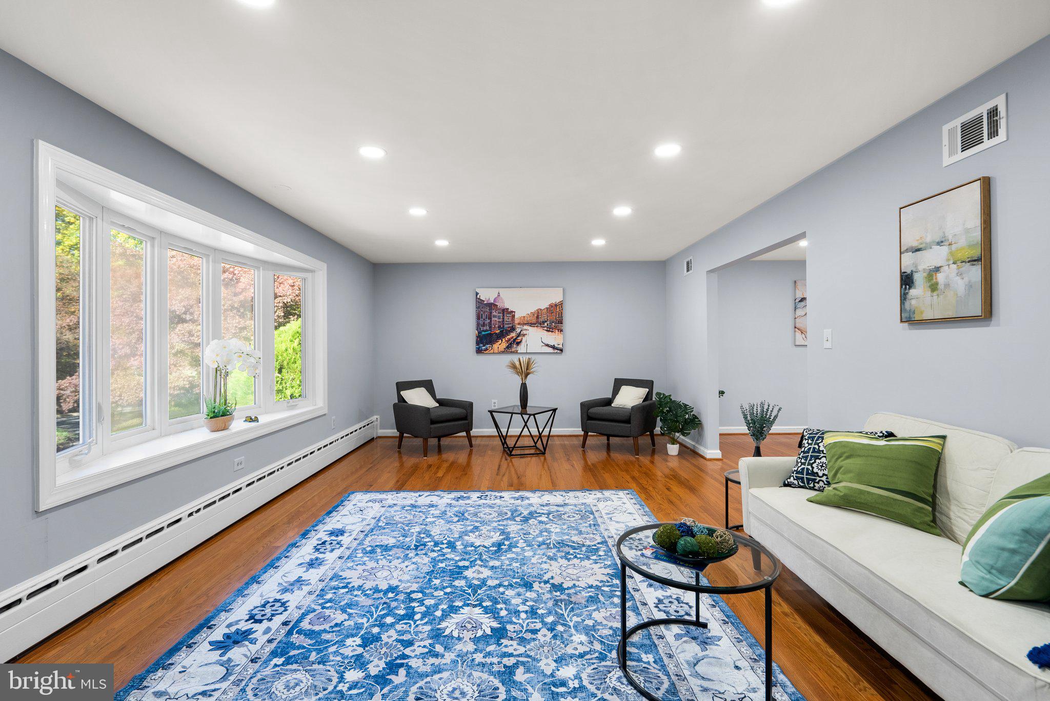 TANTALLON SQUARE - Residential