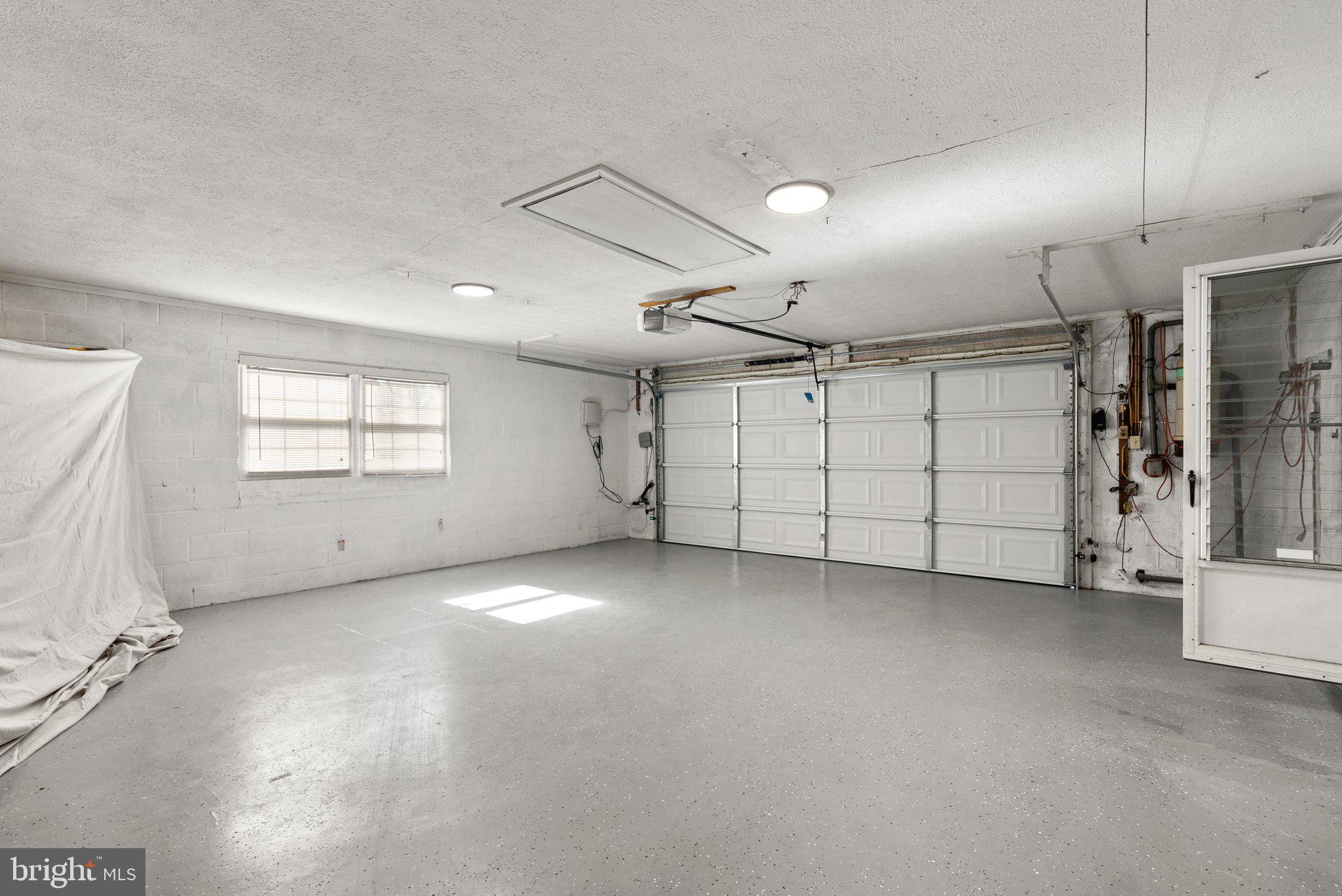 TANTALLON SQUARE - Residential